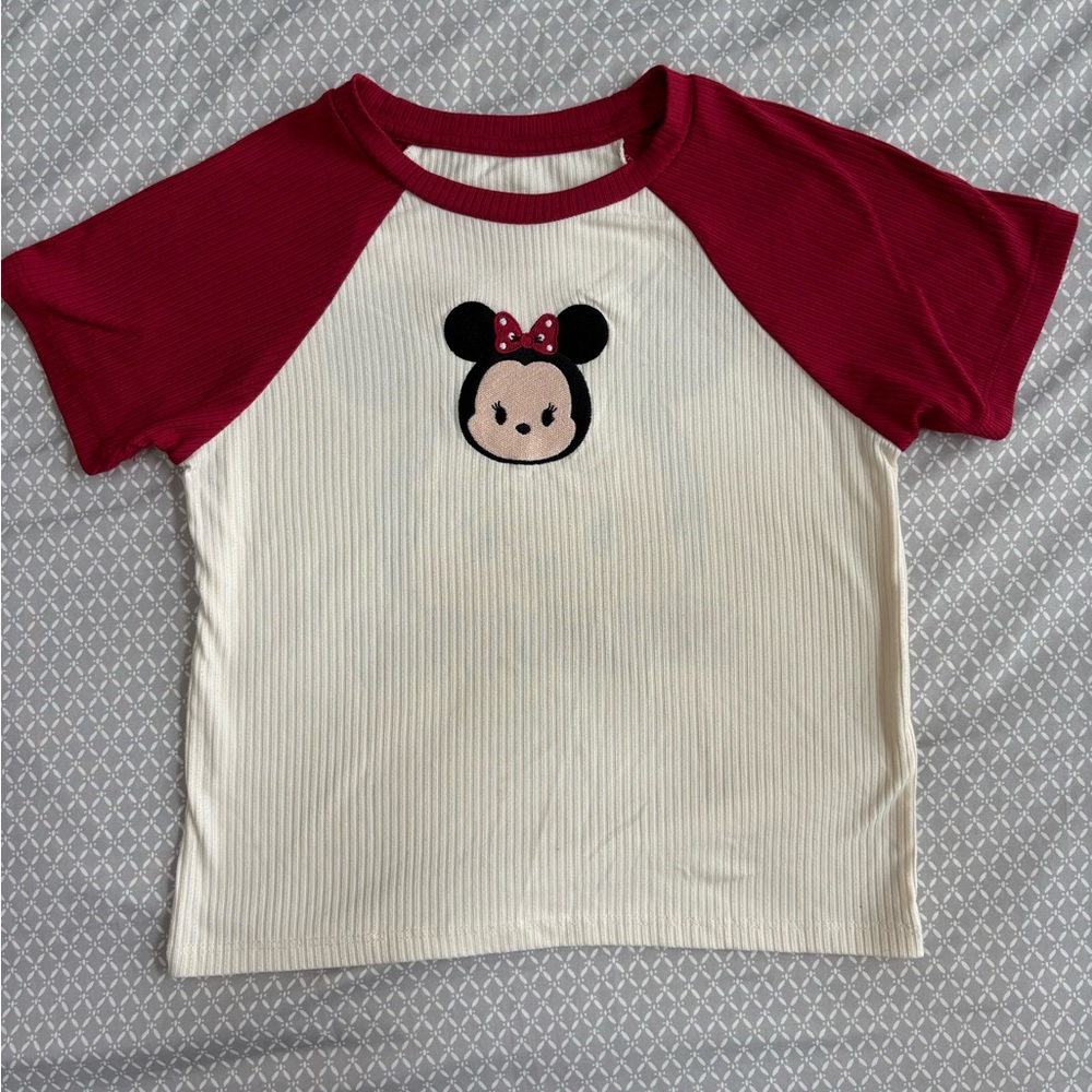 Woman’s Embroidered Minnie Mouse Tsum Tsum Baby Tee Size Small